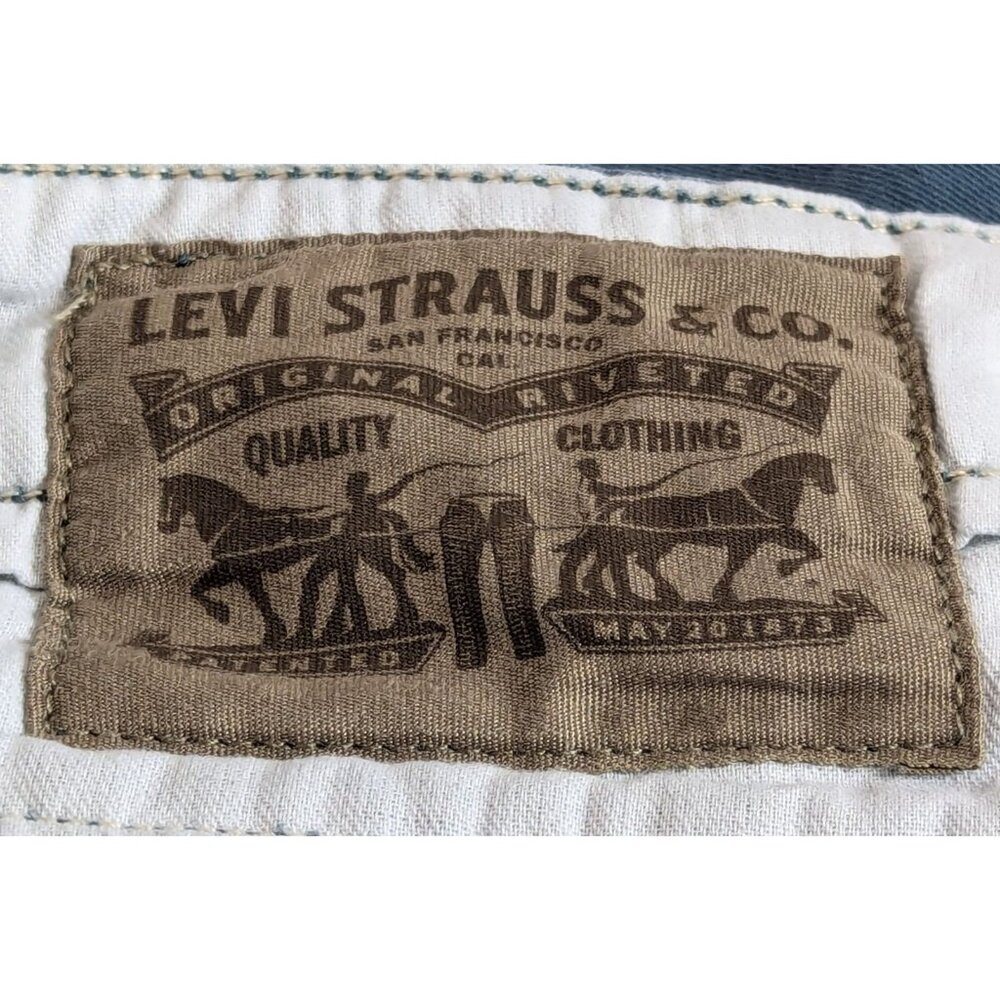Levi Strauss Jeans Men size 36 by 32 Blue Chino Pants Pockets Classic Timeless - Picture 10 of 12